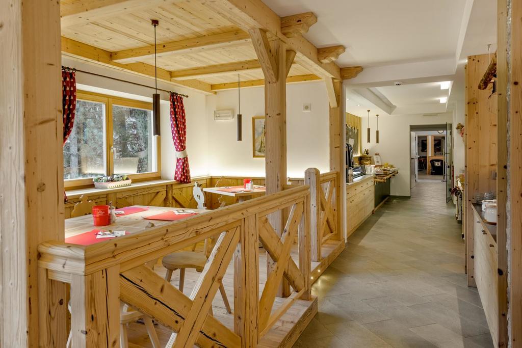 Hotel Garni Lastei Pozza di Fassa Exterior foto