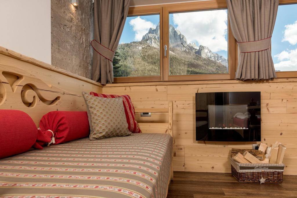 Hotel Garni Lastei Pozza di Fassa Exterior foto
