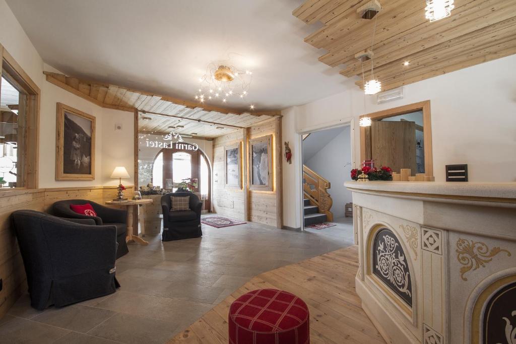 Hotel Garni Lastei Pozza di Fassa Exterior foto